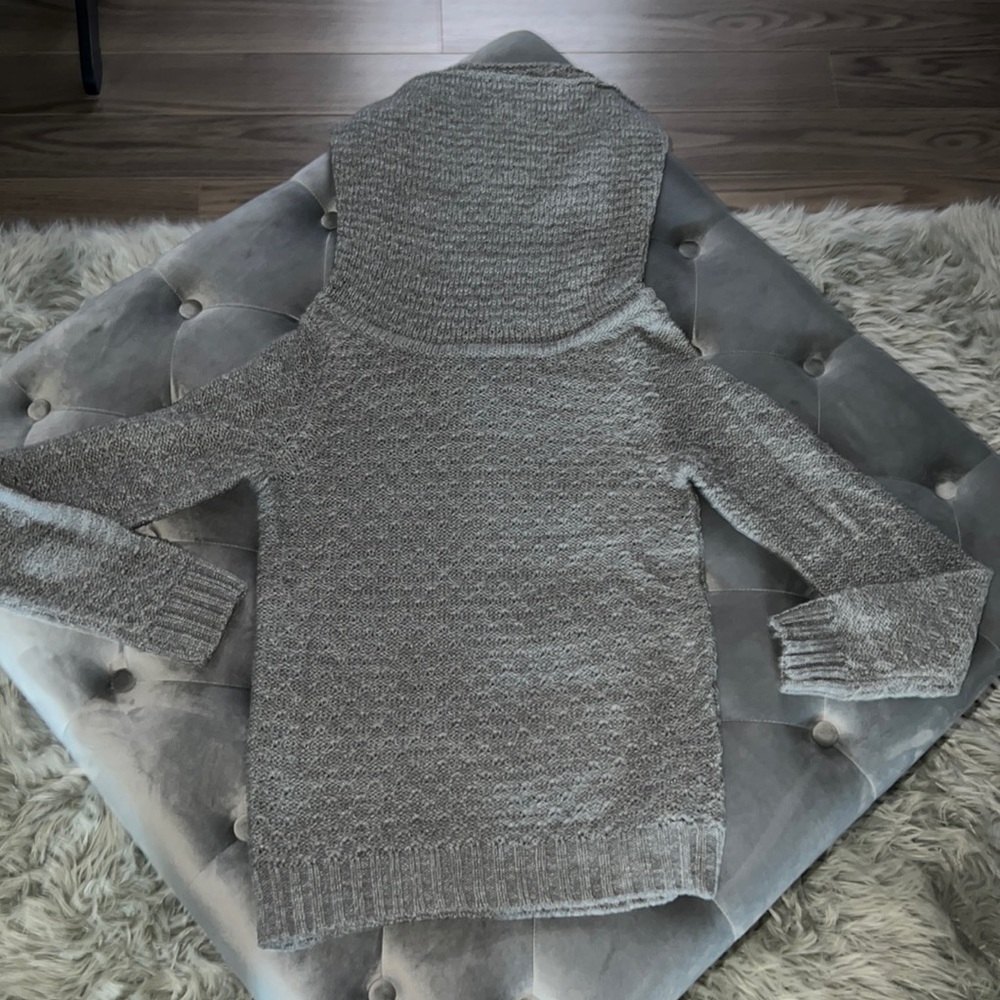 Grey sweater